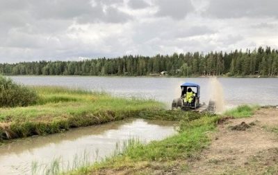 Kuva: Hirvijärven niitto. @Hirvijärven kunnostusyhdistys ry
